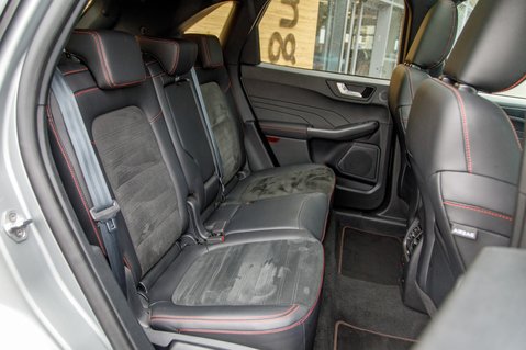 Ford Kuga ST-LINE X EDITION 30