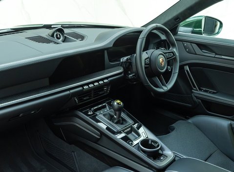 Porsche 911 GT3 TOURING (992.2) 21