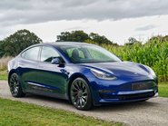 Tesla Model 3 PERFORMANCE 2