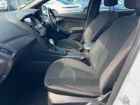Ford Focus 1.5T EcoBoost ST-Line Auto Euro 6 (s/s) 5dr 27