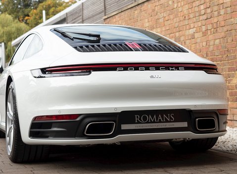 Porsche 911 Carrera (992) 25