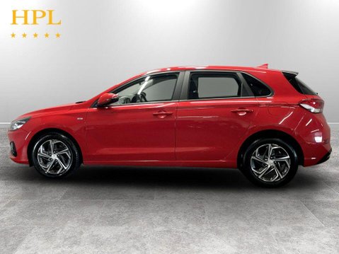 Hyundai i30 1.0 T-GDi MHEV SE Connect Hatchback 5dr Petrol Hybrid DCT Euro 6 (s/s) (120 4