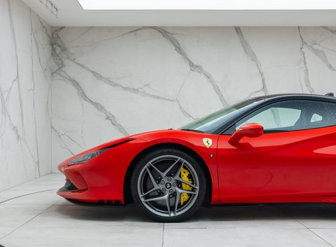 Ferrari F8 Tributo 40