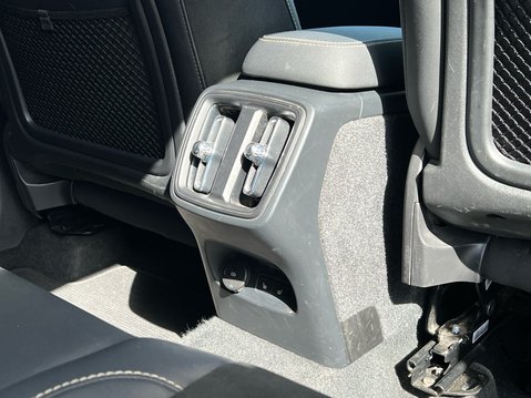 Volvo XC40 B4 PLUS AWD MHEV 37
