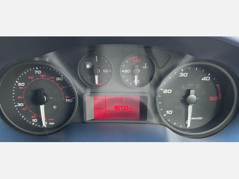 Iveco Daily 2.3D HPI 14V Business 35S 3520 Panel Van 5dr Diesel HiMatic MWB H2 Euro 6 ( 26