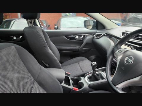 Nissan Qashqai N-CONNECTA DIG-T 17