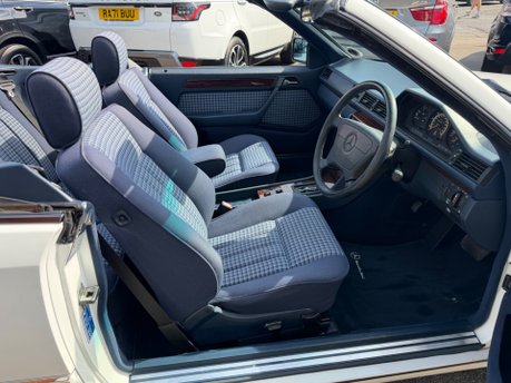 Mercedes-Benz E Class 3.2 E320 Cabriolet 2dr Petrol Automatic (217 bhp) 16
