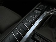 Porsche Macan D S PDK 64