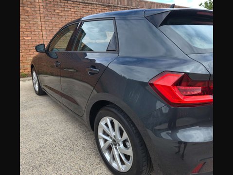 Audi A1 1.0 A1 Sportback 30 TFSI Sport 5dr 17