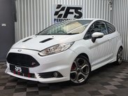 Ford Fiesta 1.6T EcoBoost ST-3 Hatchback 3dr Petrol Manual Euro 6 (182 ps) 24