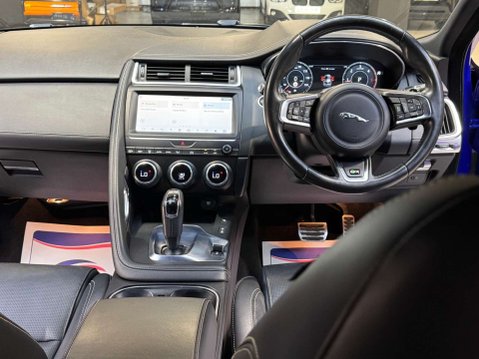 Jaguar E-Pace 2.0 E-Pace R-Dynamic HSE D AWD Auto 4WD 5dr 9