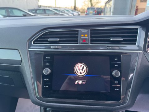 Volkswagen Tiguan 2.0 TDI R-Line SUV 5dr Diesel DSG 4Motion Euro 6 (s/s) (190 ps) 17