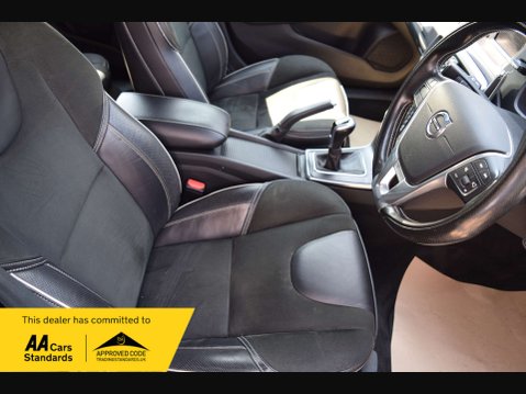 Volvo V40 2.0 V40 R-Design D2 5dr 36