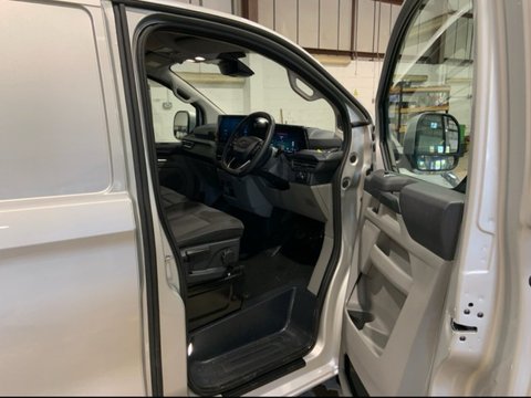 Ford Transit Custom 320 LIMITED L1H1 P/V ECOBOOST 16