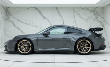 Porsche 911 GT3 (992) 2