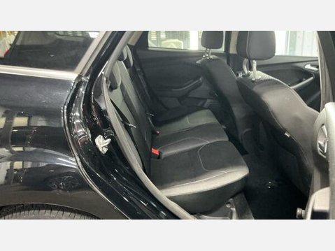 Ford Focus 1.0T EcoBoost Zetec Edition Euro 6 (s/s) 5dr 9