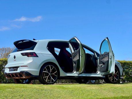 Volkswagen Golf GTI CLUBSPORT TSI DSG 6