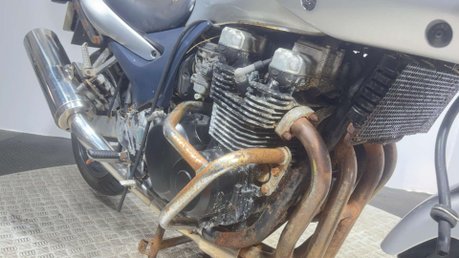 Kawasaki ZR Z750 2002 35K RUNNING PROJECT BIKE 750CC TOUER COMMUTER 22