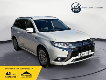 Mitsubishi Outlander 2.4h TwinMotor 13.8kWh Reflex Plus SUV 5dr Petrol Plug-in Hybrid CVT 4WD Eu