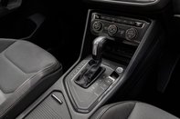 Volkswagen Tiguan R-LINE TECH TDI DSG 37
