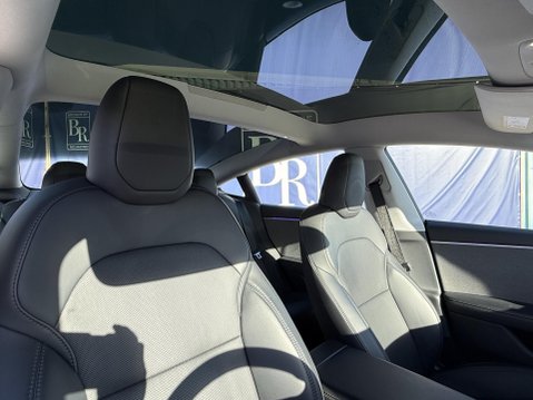 Tesla Model 3 Saloon 4dr Electric Auto RWD (208 ps) 48