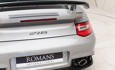Porsche 911 (997) GT2 RS 21