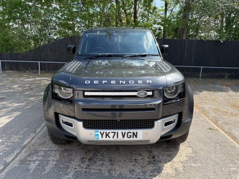 Land Rover Defender HARD TOP SE MHEV 2
