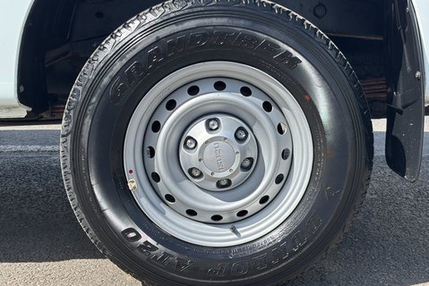 Isuzu D-Max Extended Cab 1.9 4x4 Pickup 28