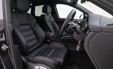 Porsche Macan S PDK 6