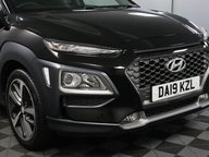 Hyundai KONA PREMIUM 26