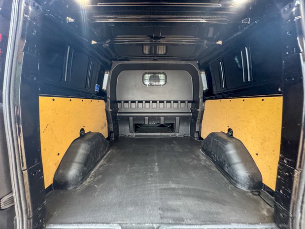 Ford Transit Custom Crew Cab LWB L2H1 Sport 320 Air Con Alloys SELECT 10