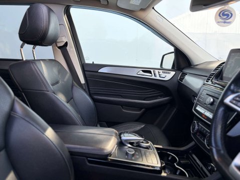 Mercedes-Benz GLE 2.1 GLE 250 D 4Matic AMG Line Premium Auto 4WD 5dr 19