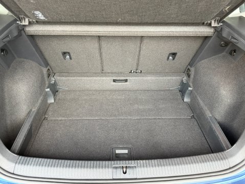 Volkswagen Golf SV SE TSI 39
