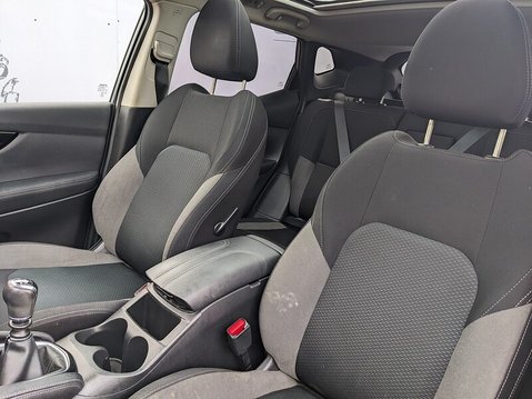 Nissan Qashqai DIG-T N-CONNECTA 15