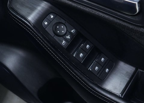 Nissan X-Trail 1.5 X-Trail N-Connecta E-4orce A 4WD 5dr 45