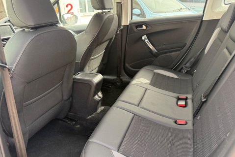 Peugeot 2008 BLUE HDI ALLURE…8 SERVICES JUST £20 R/TAX..SAT NAV..CRUISE..A.CON..1/2 LEAT 15