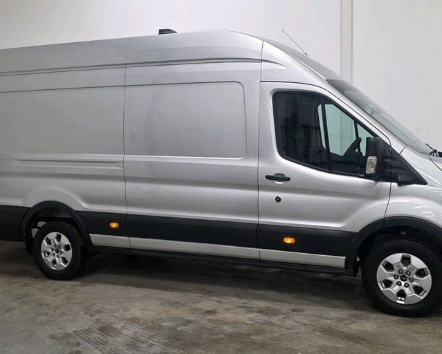 Ford Transit Ford Transit 2.0Eco-blu 165PS 350 L4H3 Limited RWD