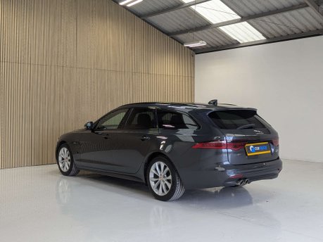 Jaguar XF 2.0 XF R-Sport D AWD Auto 4WD 5dr 15