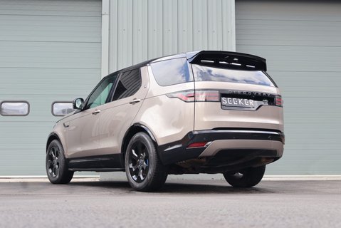Land Rover Discovery R-DYNAMIC SE MHEV STYLED BY SEEKER 4