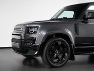 Land Rover Defender 2.0 P400e 15.4kWh X-Dynamic HSE SUV 5dr Petrol Plug-in Hybrid Auto 4WD Euro 34