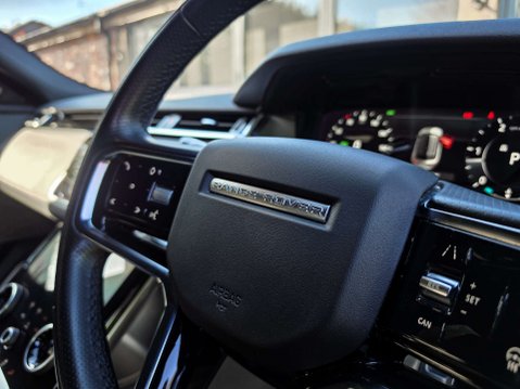 Land Rover Range Rover Velar 3.0 Range Rover Velar R-Dynamic SE D MHEV Auto 4WD 5dr 46