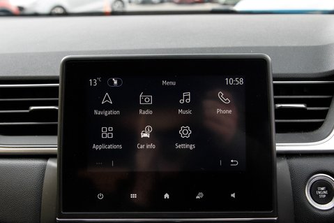 Renault Captur TECHNO E-TECH 24