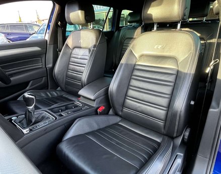 Volkswagen Passat 1.5 Passat R-Line TSi Evo 5dr 70