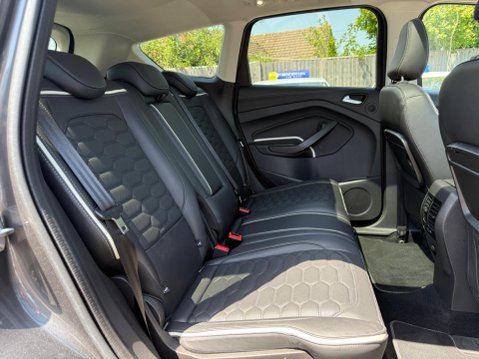 Ford Kuga 1.5T EcoBoost Vignale Auto AWD Euro 6 (s/s) 5dr 27
