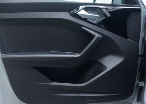 Audi A1 1.0 A1 Sportback 30 TFSI S Line Semi-Auto 5dr 49