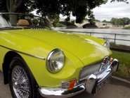 MG B ROADSTER 86