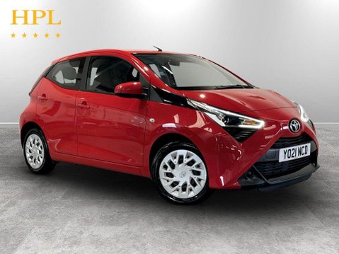 Toyota Aygo 1.0 VVT-i x-play Hatchback 5dr Petrol Manual Euro 6 (s/s) (71 ps) 1