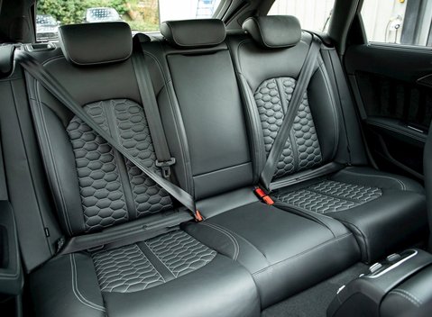 Audi RS6 Avant Performance 13