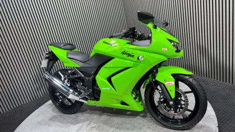 Kawasaki Ninja 250 EX 2008 ONLY 160 MILES OUTSTANDING CONDITION A2 READY 250CC 28