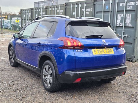 Peugeot 2008 1.2 PureTech Signature SUV 5dr Petrol EAT Euro 6 (s/s) (130 ps) 4